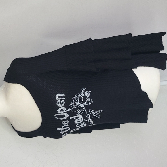 NWT Chaser bell sleeves shirt on the open road XS - Picture 7 of 9